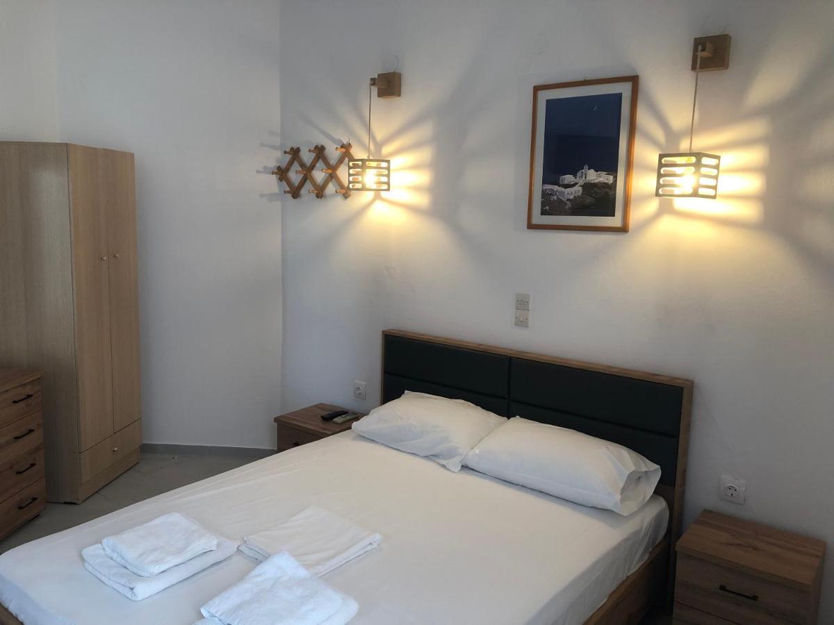 Petradi Sifnos Aparthotel Platis Gialos  Exterior photo