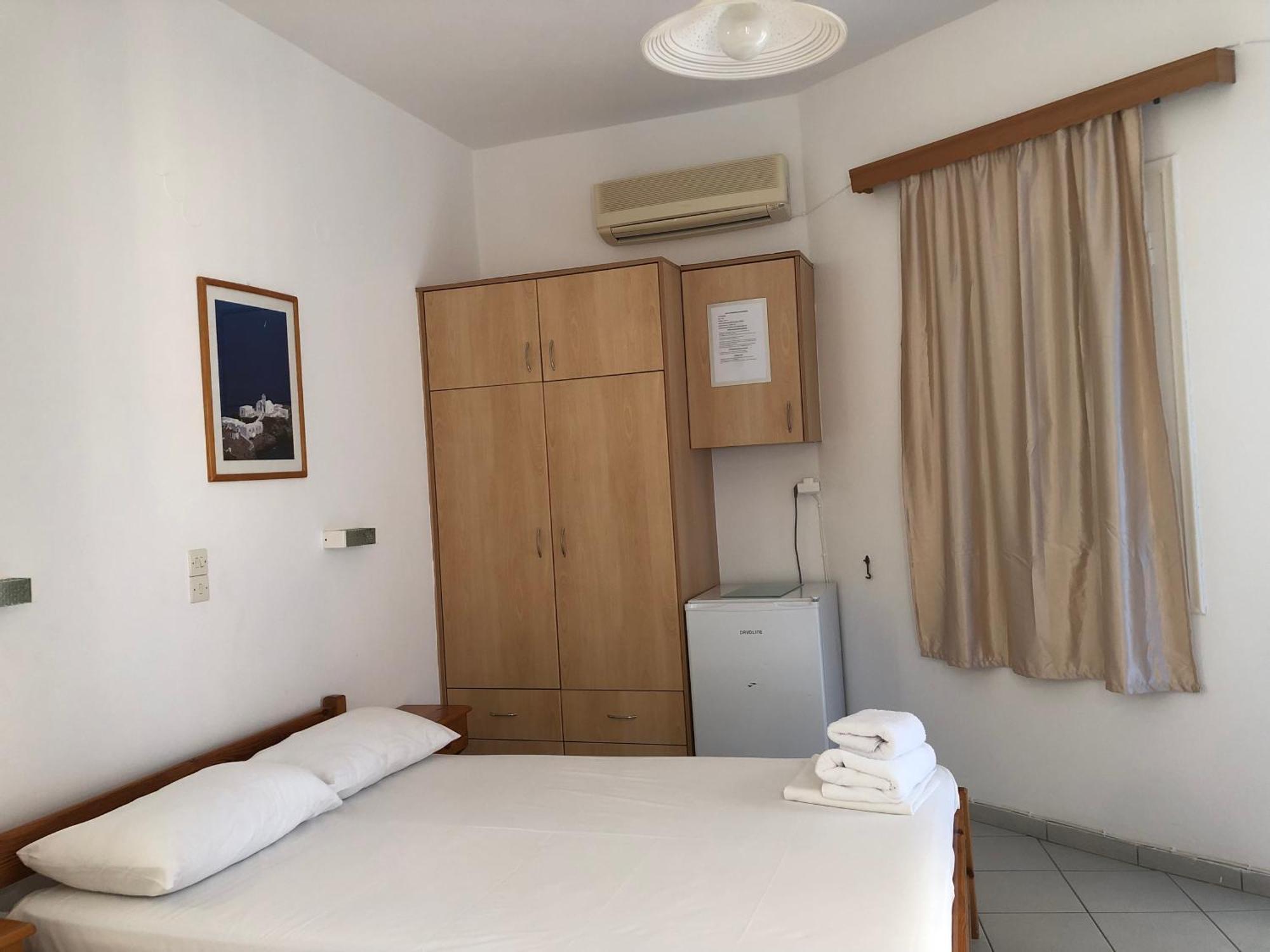 Petradi Sifnos Aparthotel Platis Gialos  Exterior photo